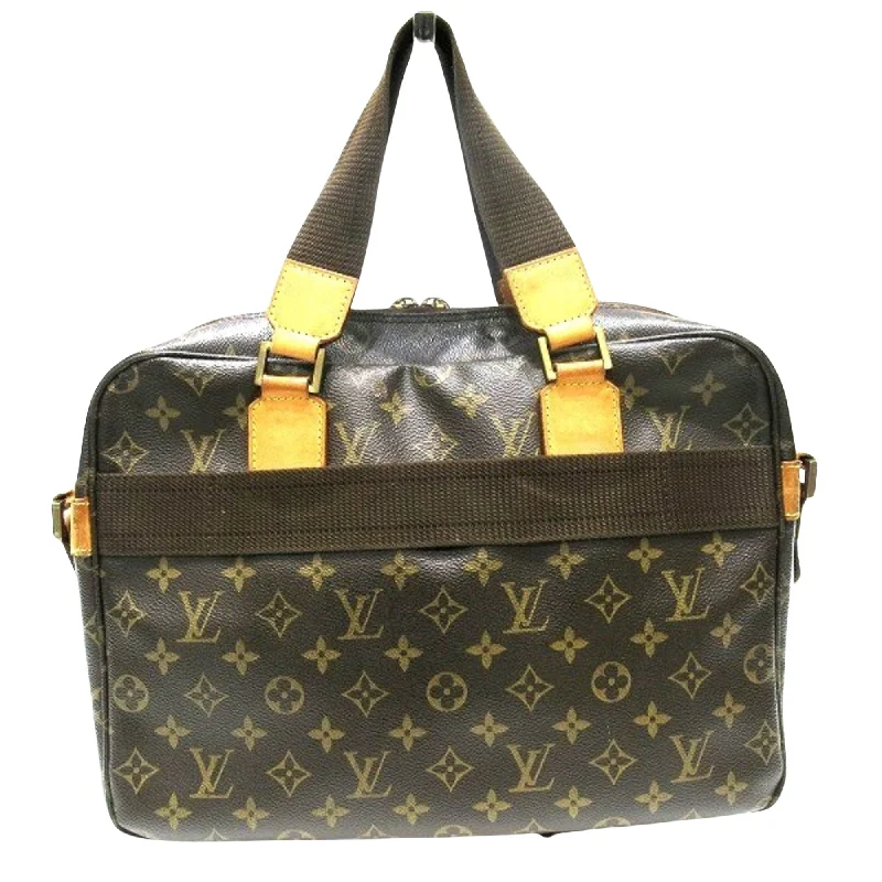 Louis Vuitton Alma bags with a monogram - embossed leather surfaceLOUIS VUITTON Bosphore Handbag