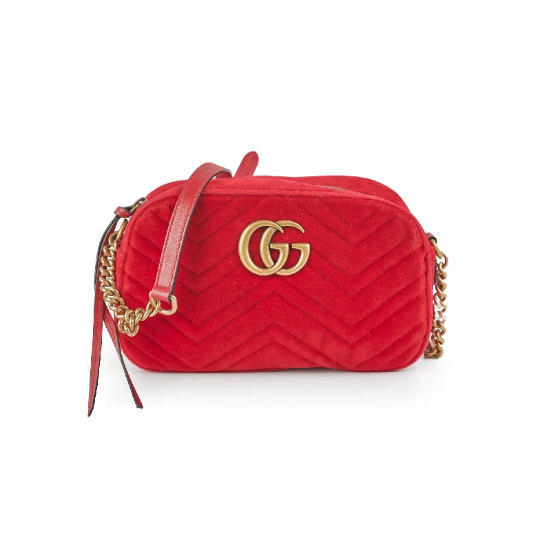 Gucci tote bags for women with a water - resistant coatingGucci tote bags for women with a water - resistant coatingGucci Small Marmont Velvet Red