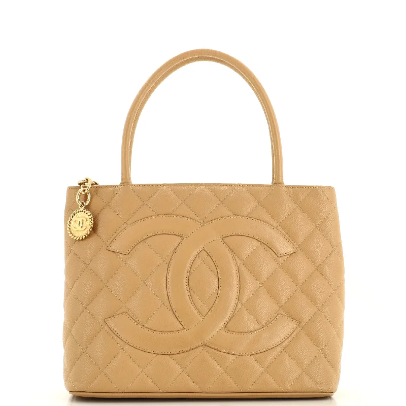 Medallion Tote Quilted Caviar