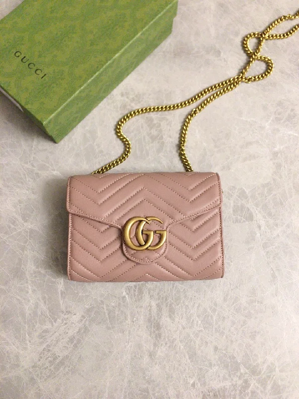 Ladies Gucci shoulder bags with a magnetic - closure flapLadies Gucci shoulder bags with a magnetic - closure flapGucci  Marmont Matelassè Handbag Lushentic