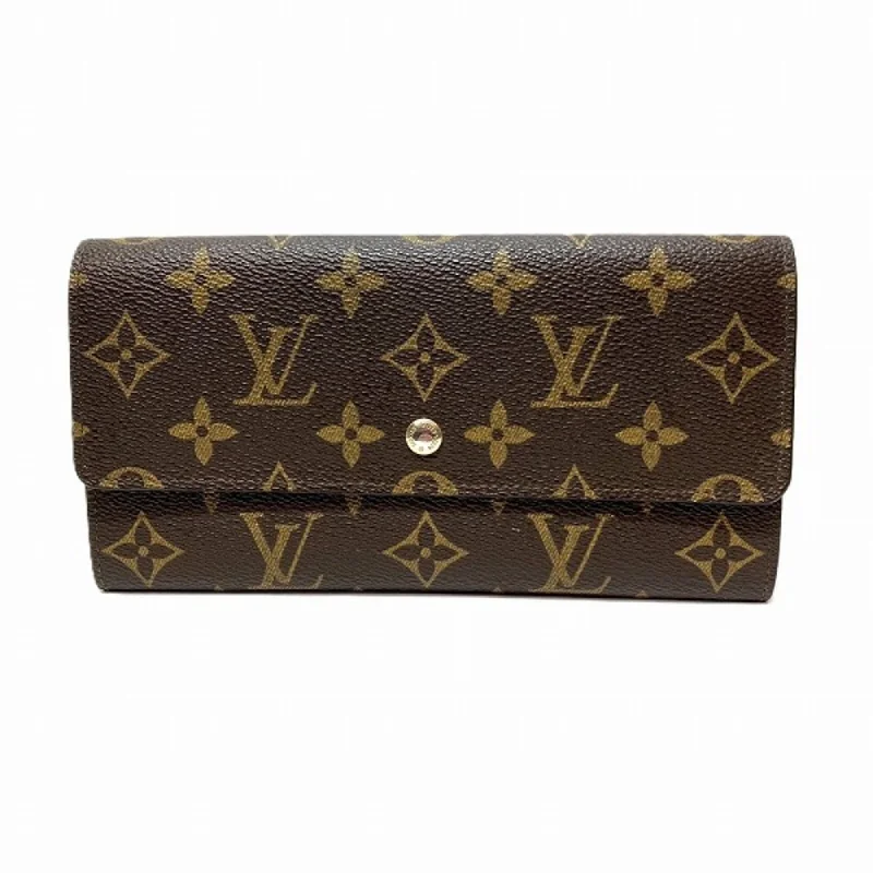 Louis Vuitton bags with a chain - link trim and a leather body for a modern edgeLOUIS VUITTON Porte Monnaie Credit Wallet