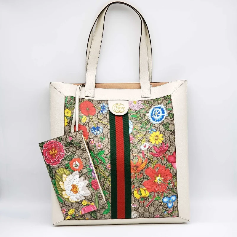 Women Gucci crossbody bags with a printed floral patternWomen Gucci crossbody bags with a printed floral patternGucci GG Ophidia Flora Large Tote Bag Brand New