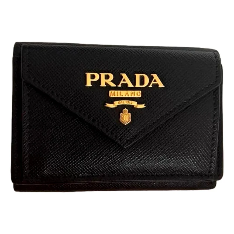 Prada bags with a chain - link trim and a leather body for a modern and stylish edgePrada Black and Pink Tri-fold Saffiano Wallet