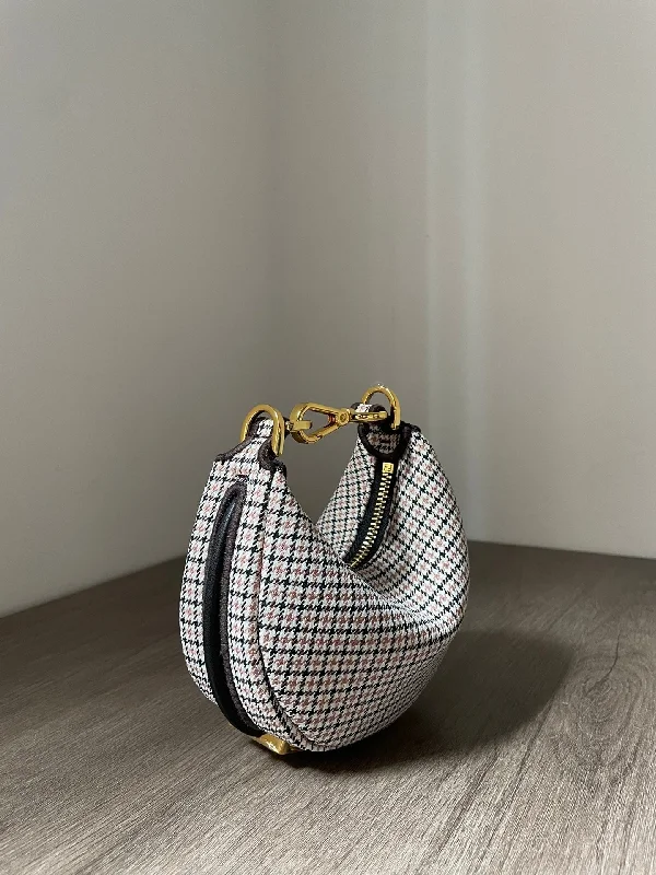 Goyard Anjou bags with a structured silhouette and a magnetic - snap closureWF -  Fendi Bag - 158