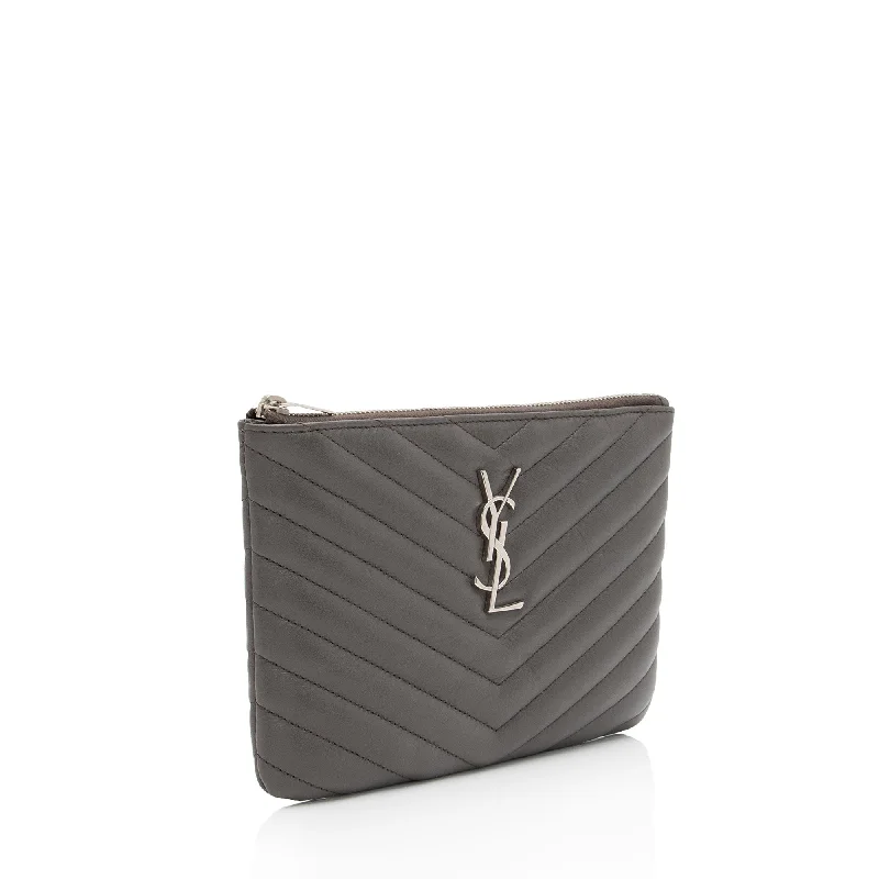 Yves Saint Laurent bags for a chic, modern styleSaint Laurent Matelasse Lambskin Jolie Pouch jMIklt