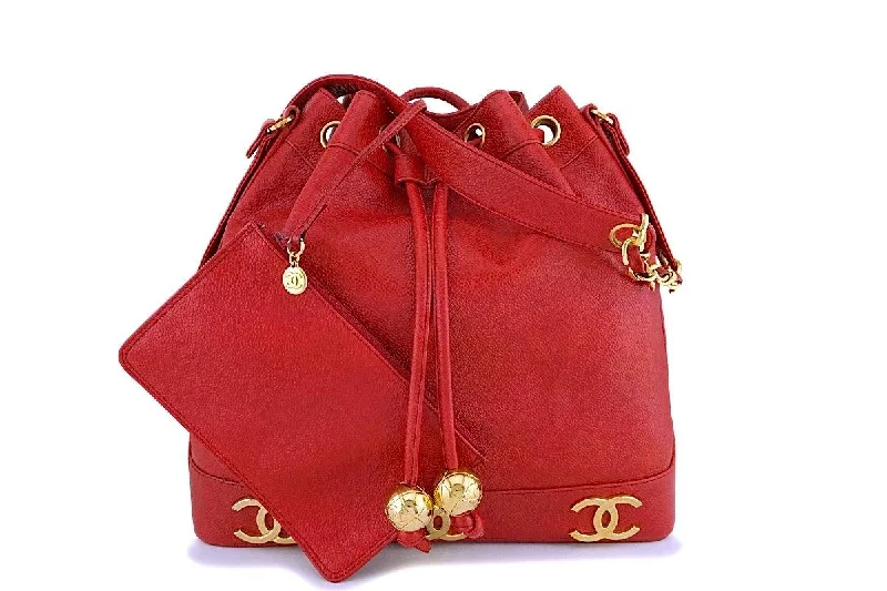 Chanel bags for women with a taste for high fashionChanel Vintage Red Caviar CC Drawstring Bucket Bag 24k GHW