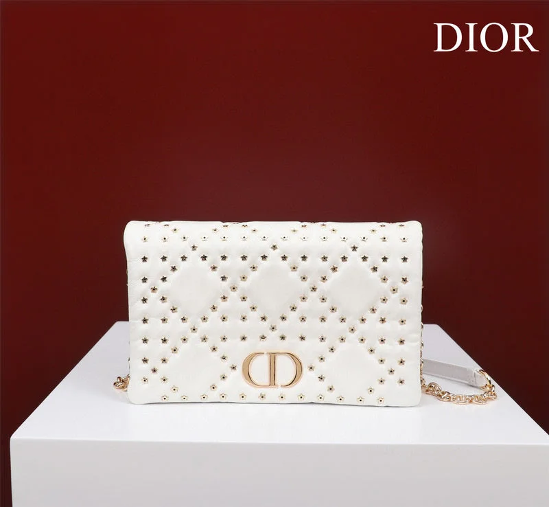 Trendsetting Christian Dior crossbody bags with a colorful strapChristian Dior  Bags - 3883