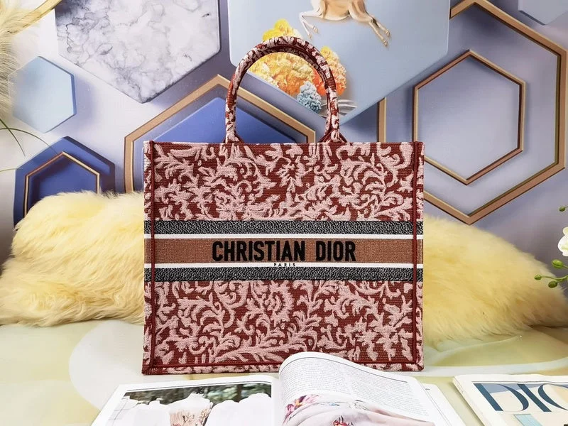 Fashion - forward Christian Dior tote bags for the modern womanChristian Dior  Bags - 3937