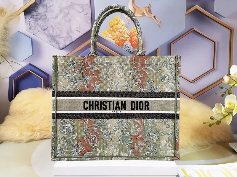 Christian Dior Saddle bags with a patent leather finish for a shiny lookChristian Dior  Bags - 3953