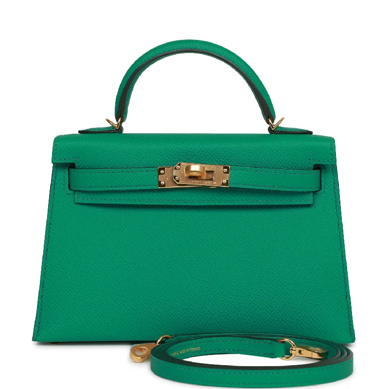 Hermès Kelly Bags in a soft ivory color for an elegant aestheticHermes Kelly Sellier 20 Vert Jade Epsom Gold Hardware Payment 4