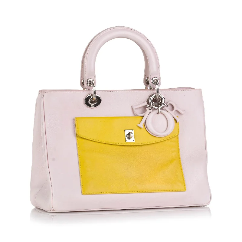 Christian Dior bags with a side - pocket for holding a water bottleDior Diorissimo Pocket Satchel (SHG-kSzcUx)