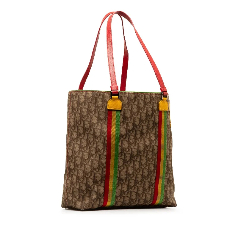 Christian Dior bags with a quilted pattern and gold - toned hardwareDior Diorissimo Rasta Tote Bag (93K3wo)