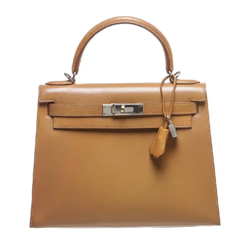 Hermès Kelly Bags with a double - handle option for easy carryingHermès Kelly 32 Bag Natural Leather Gold