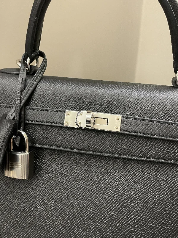 Hermès Kelly Bags in a warm terracotta color for a unique styleHermes Kelly Sellier 25 Black Epsom