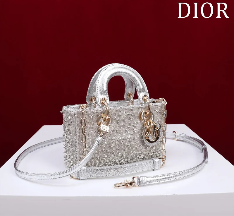 Christian Dior bags with a detachable coin purse insideWF - Dior Bag - 026